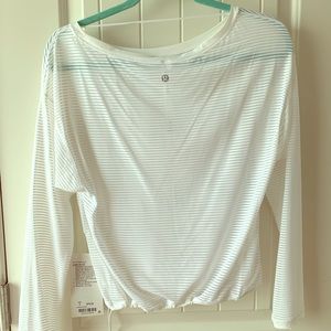 Lululemon top